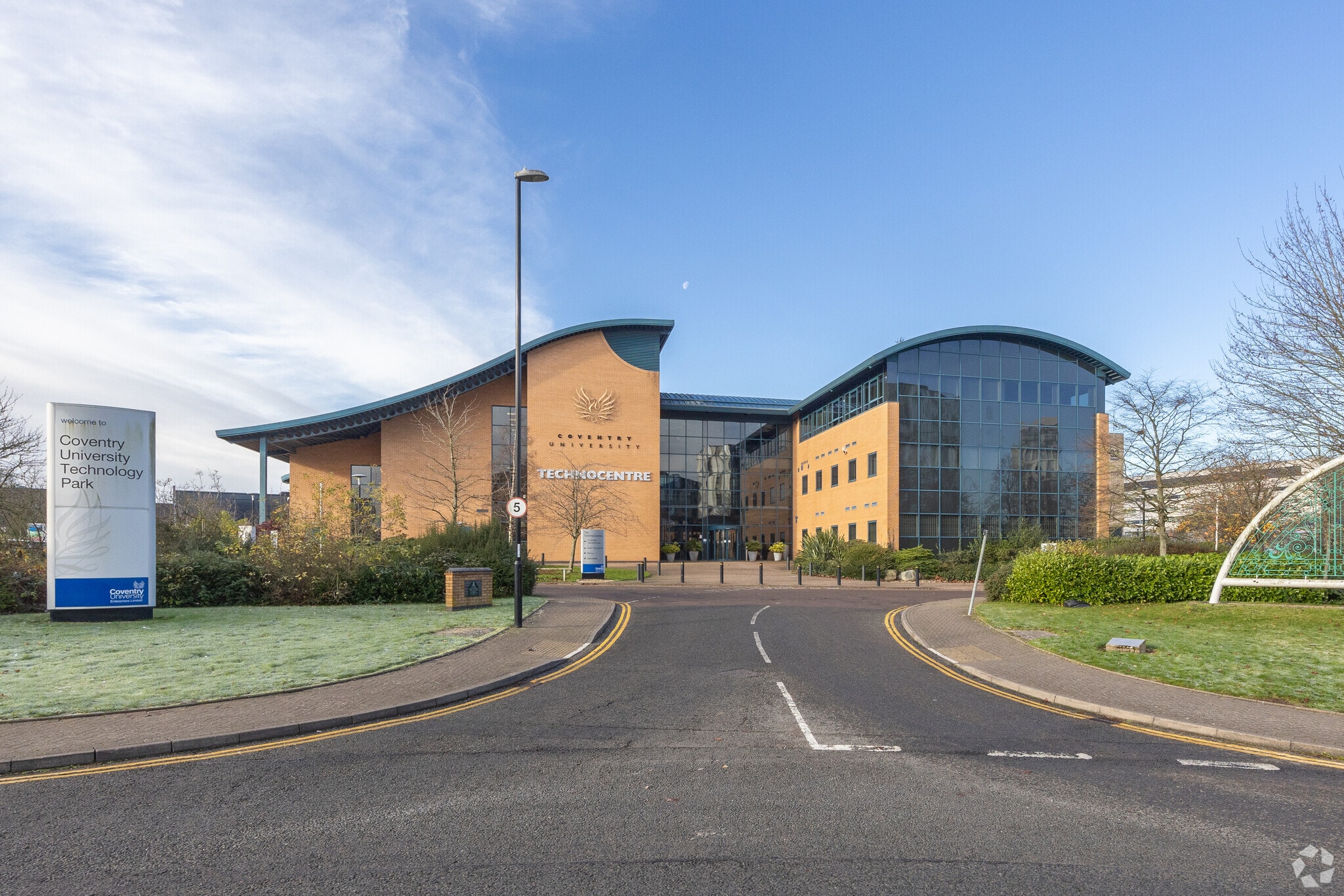 Puma Way, Coventry to rent Primary Photo- Image 1 of 3