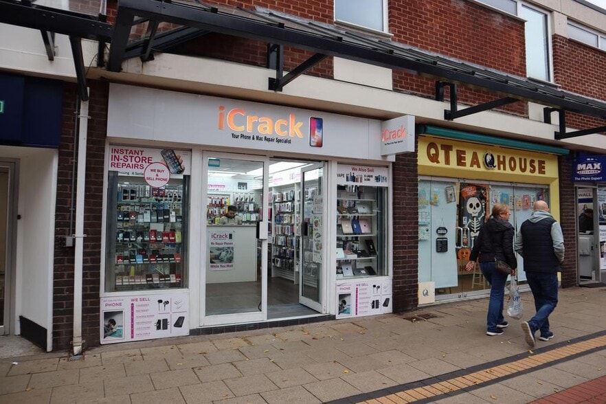 Gresley Row, Lichfield to rent - Building Photo - Image 3 of 8