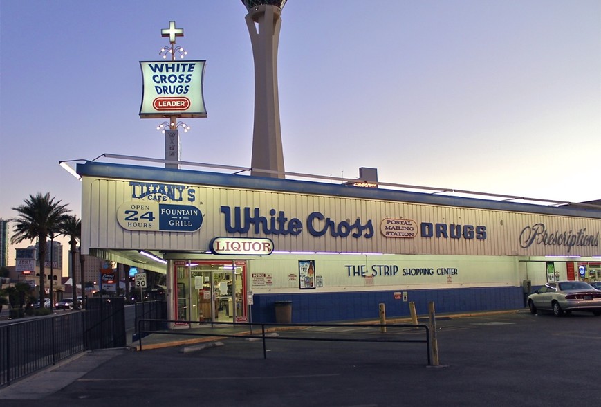 Retail in Las Vegas, NV for sale - Primary Photo - Image 1 of 1