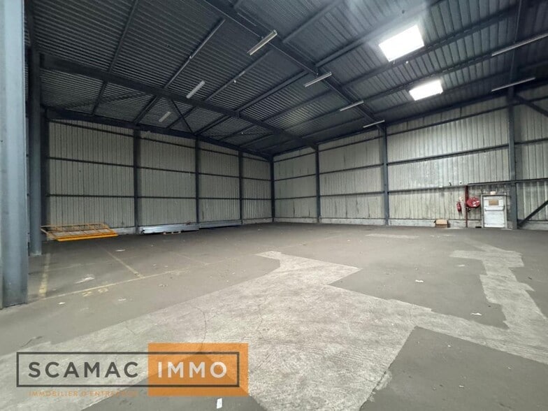 Industrial in Le Plessis-Pâté to rent - Interior Photo - Image 3 of 6