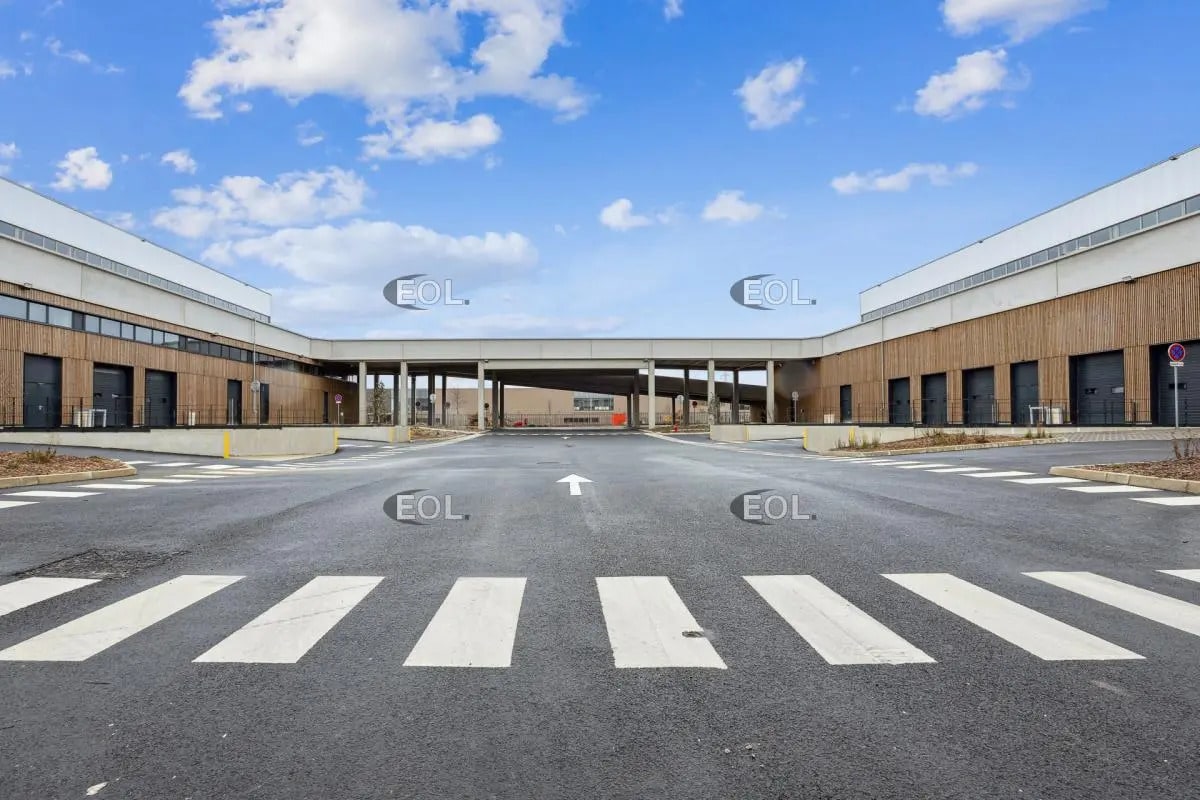 Rue Du Sausset, Tremblay-en-France to rent Primary Photo- Image 1 of 2