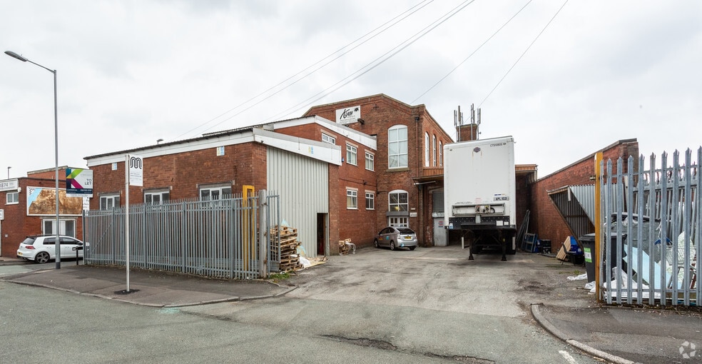 Roundthorn Rd, Oldham for sale - Primary Photo - Image 1 of 1
