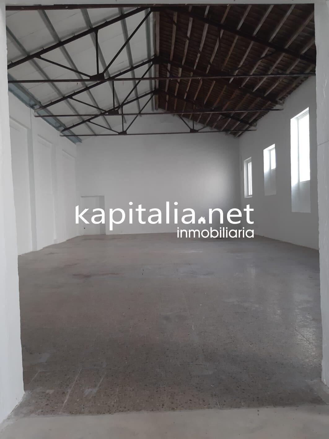 Industrial in Bocairent, Valencia to rent Primary Photo- Image 1 of 4