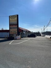 7565-7569 Centreville Rd, Manassas, VA to rent Building Photo- Image 2 of 5