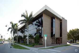 2075 W 1st St, Fort Myers, FL for sale Primary Photo- Image 1 of 1