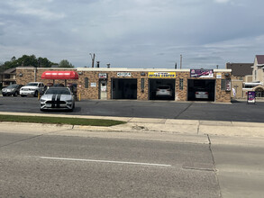 210 W Oakland Ave, Austin, MN for sale Building Photo- Image 1 of 4