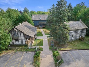 14135 N Cedarburg Rd, Mequon, WI for sale Building Photo- Image 1 of 60