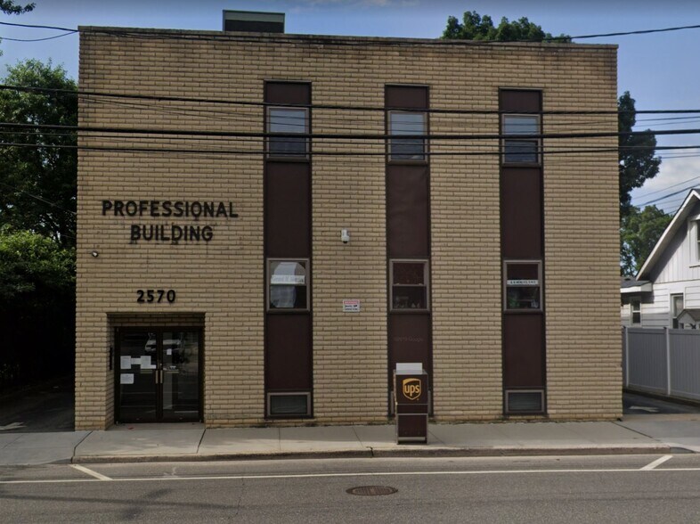 2570 N Jerusalem Rd, East Meadow, NY for rent - Building Photo - Image 1 of 9