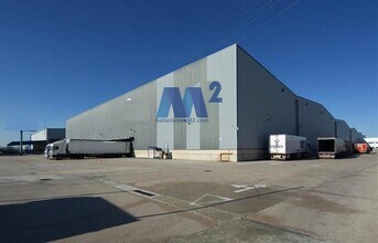 Industrial in Alovera, Guadalajara to rent Building Photo- Image 2 of 3