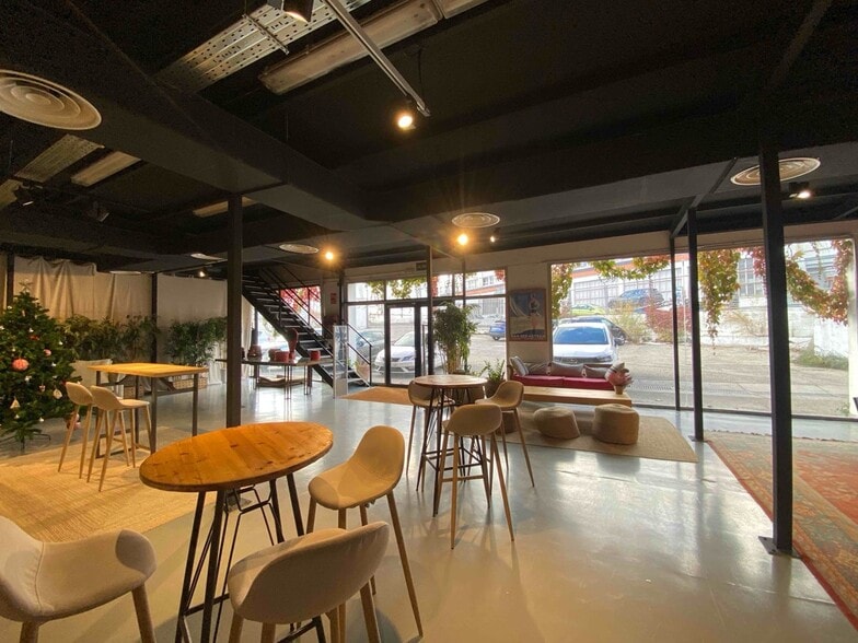 Industrial in Alcobendas, Madrid to rent - Building Photo - Image 3 of 11