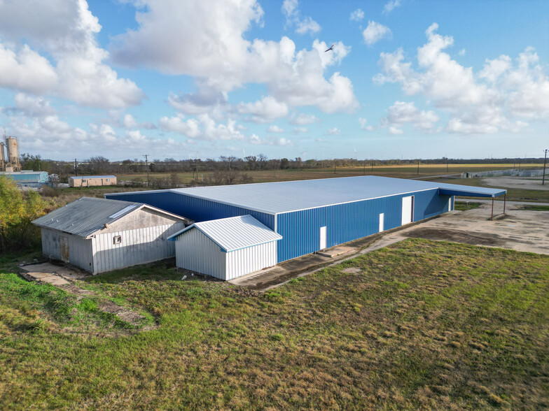 149 County Road 216, Bay City, TX for sale - Building Photo - Image 1 of 34