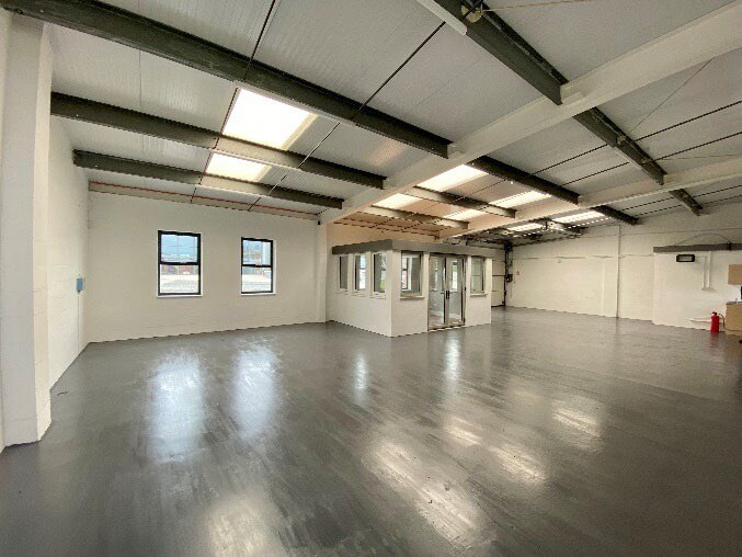 Neet Way, Holsworthy to rent - Interior Photo - Image 2 of 2