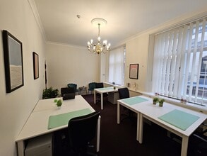 11-12 Tokenhouse Yard, London to rent Interior Photo- Image 1 of 1