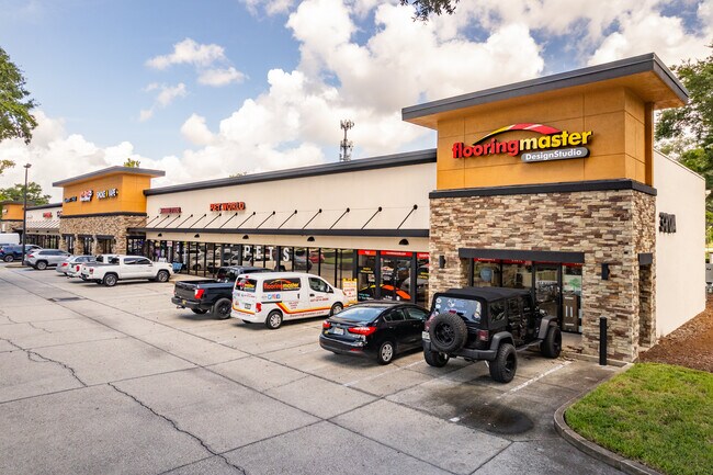More details for 380 Semoran Commerce Pl, Apopka, FL - Retail to Rent