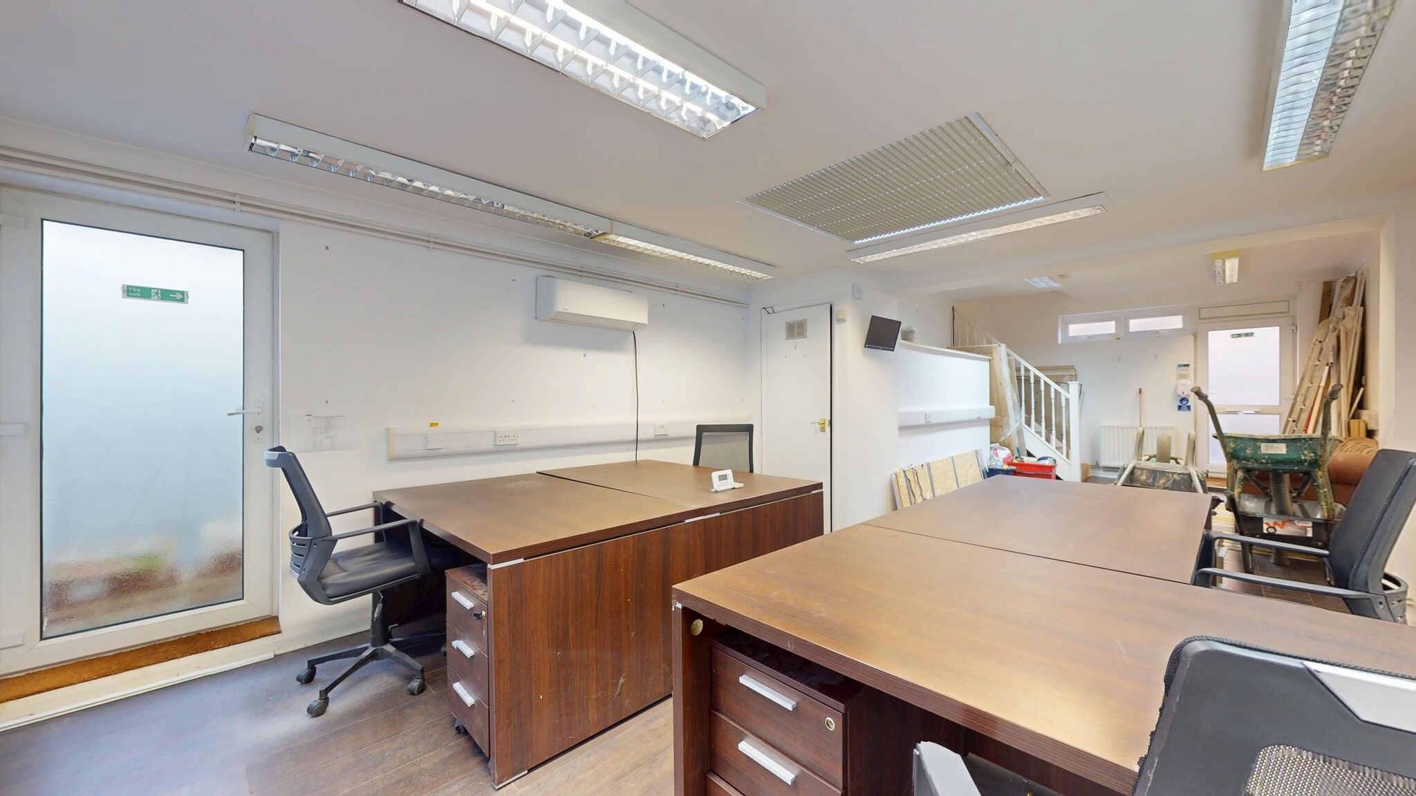 64-64a Aldermans Hl, London to rent Interior Photo- Image 1 of 10