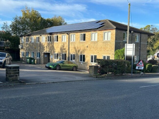 More details for Wakefield Rd, Clayton West - Office to Rent