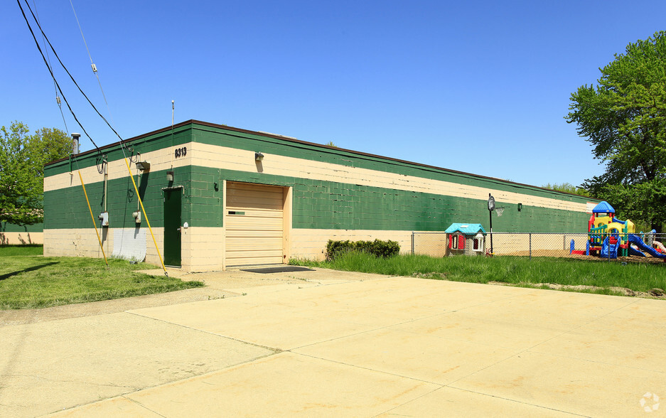 8313 Tyler Blvd, Mentor, OH for sale - Primary Photo - Image 1 of 1