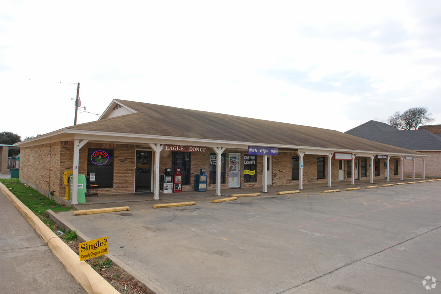 208 E Main St, Crowley, TX for sale - Primary Photo - Image 1 of 1