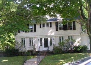 82 West St, Litchfield, CT for rent Primary Photo- Image 1 of 2