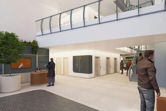 3 Arlington Sq, Bracknell to rent Interior Photo- Image 1 of 4