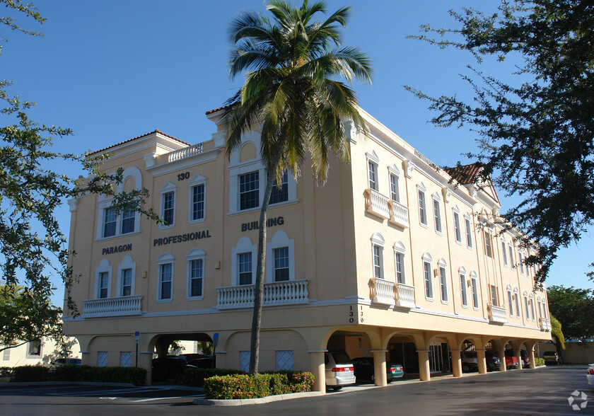 130 9th St N, Naples, FL for sale - Building Photo - Image 3 of 7