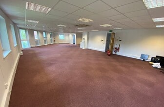 4 Wessex Way, Winchester to rent Interior Photo- Image 1 of 5