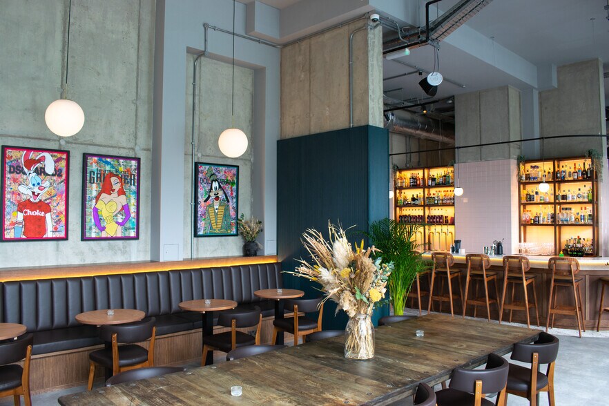 45 Hope St, London for sale - Interior Photo - Image 1 of 1