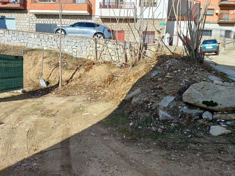 Land in El Hoyo de Pinares, Ávila for sale - Building Photo - Image 2 of 2