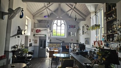 High St, Raunds to rent Interior Photo- Image 1 of 2