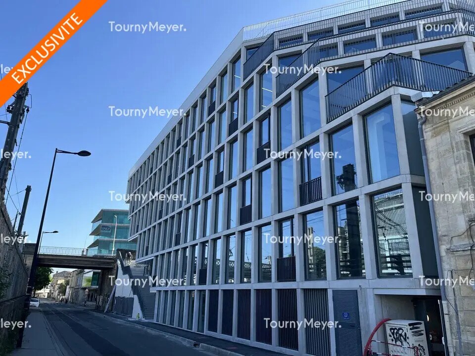 Office in Bordeaux to rent Building Photo- Image 1 of 9
