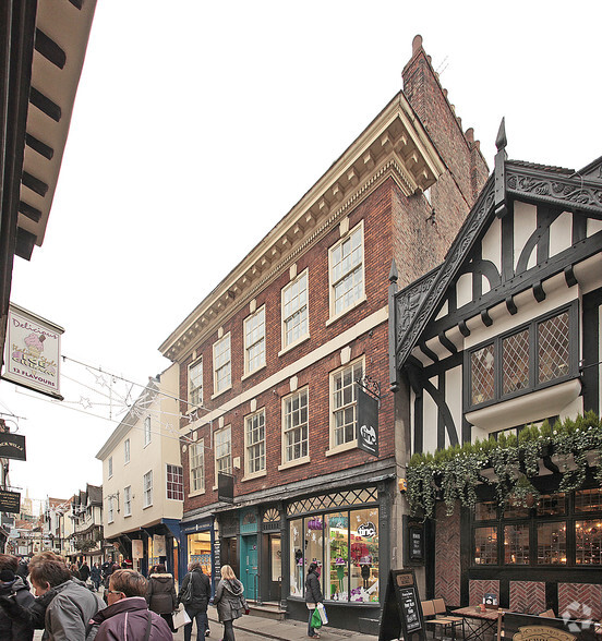 1 Little Stonegate, York for sale - Primary Photo - Image 1 of 4