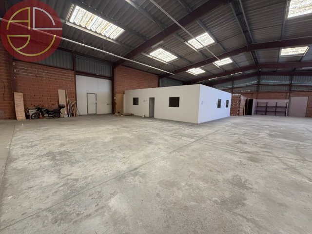 Industrial in Beauzelle for sale - Interior Photo - Image 3 of 8