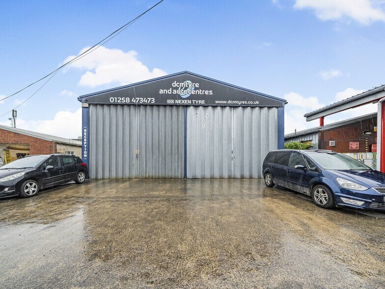 Butts Pond Industrial Estate, Sturminster Newton for sale - Primary Photo - Image 1 of 1