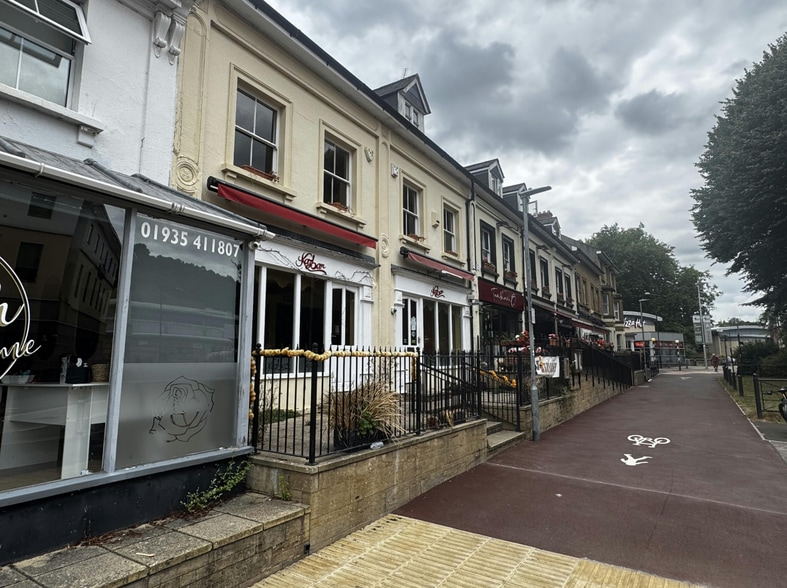 6-7 South Western Ter, Yeovil for sale - Building Photo - Image 2 of 6