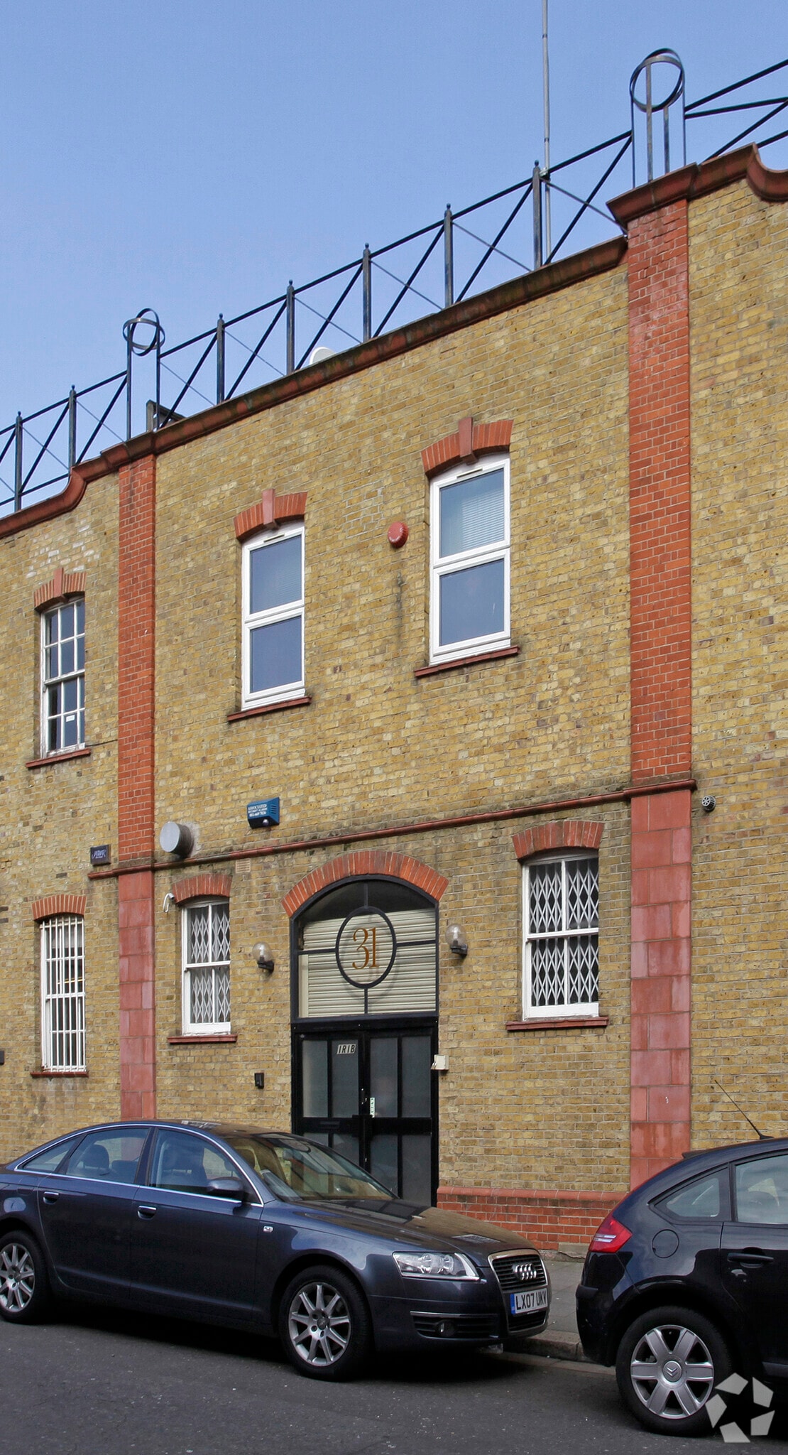 31 Warple Way, London to rent Primary Photo- Image 1 of 2