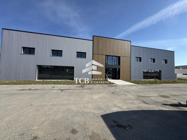 Vente Entrepôt 2 620 m²