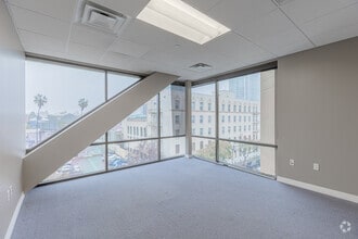 925 B St, San Diego, CA to rent Interior Photo- Image 2 of 5