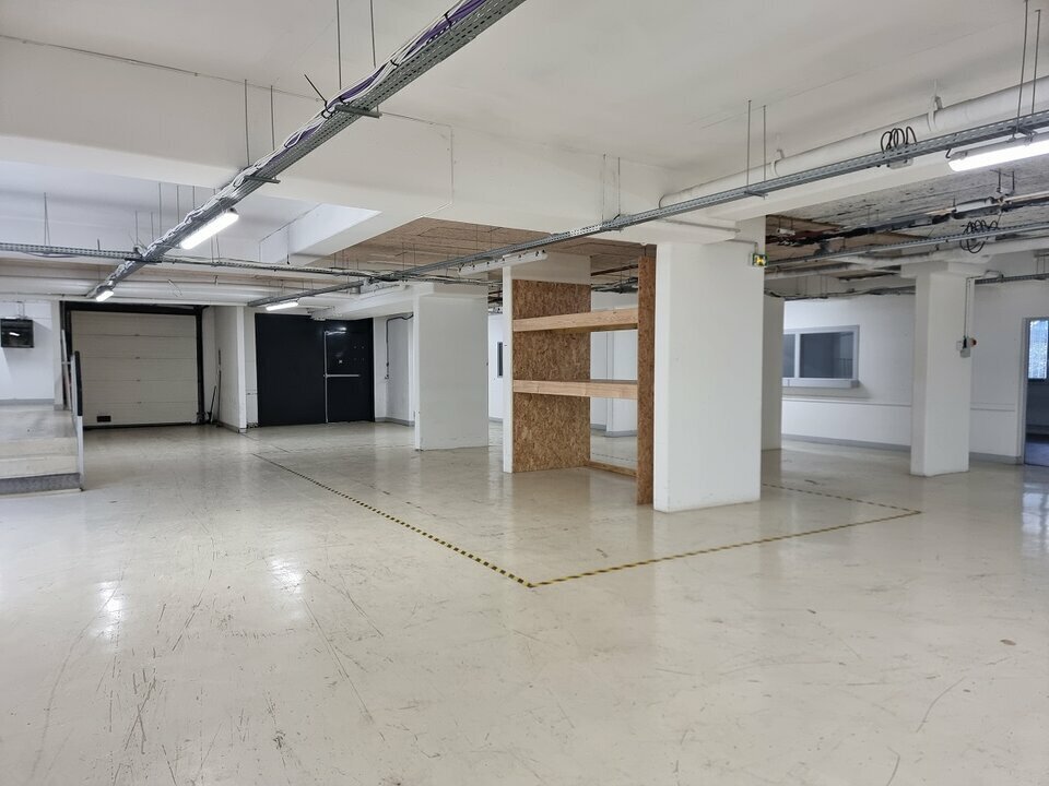 Light Industrial in Le Pré-Saint-Gervais to rent Building Photo- Image 1 of 9