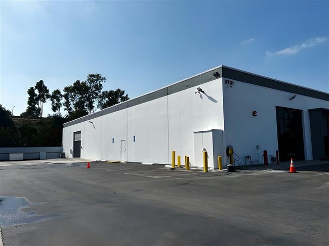 More details for 8731 & 8741 Pioneer Blvd, Santa Fe Springs, CA - Industrial to Rent
