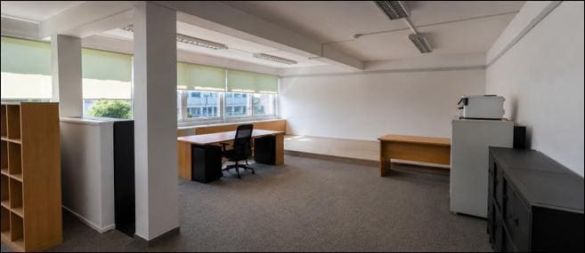 4 Barrack St, Hamilton to rent - Building Photo - Image 2 of 3