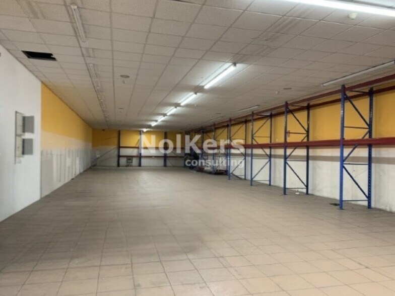 Industrial in L'Hospitalet de Llobregat, Barcelona to rent - Interior Photo - Image 2 of 4