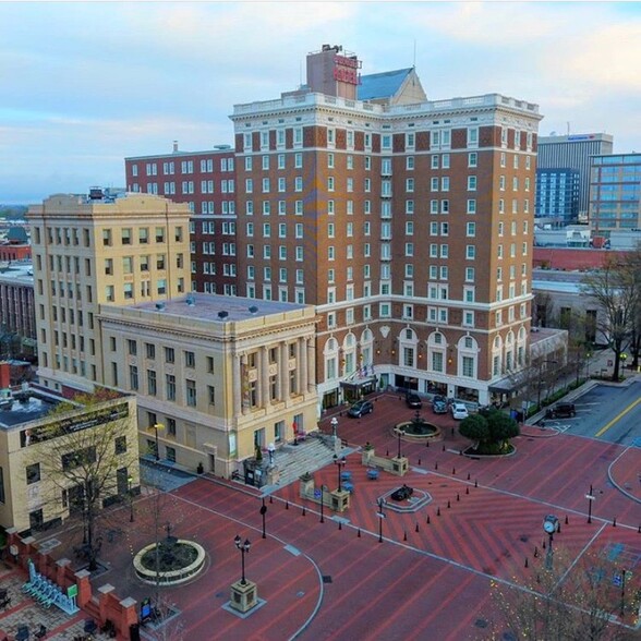 200 S Main St, Greenville, SC for sale - Building Photo - Image 1 of 1