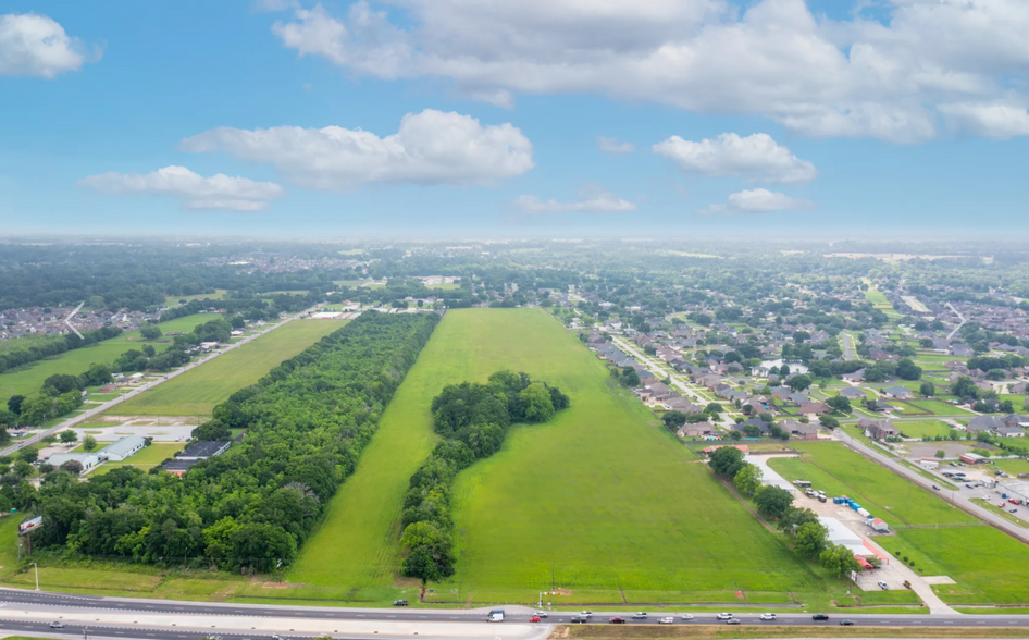 6800 Johnston St, Lafayette, LA for sale - Building Photo - Image 1 of 1