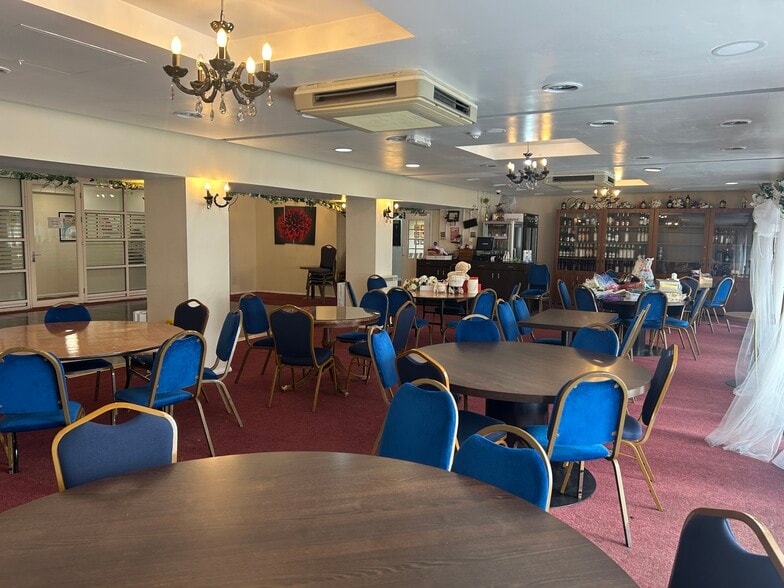 Reigate Hl, Reigate to rent - Primary Photo - Image 1 of 5