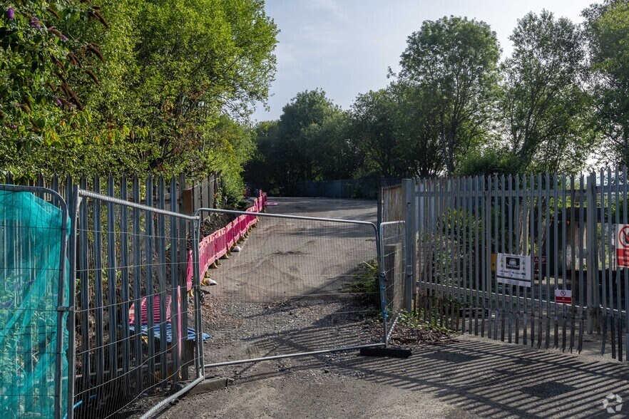 Storage Yard Canal St, Brierley Hill for sale - Primary Photo - Image 1 of 1
