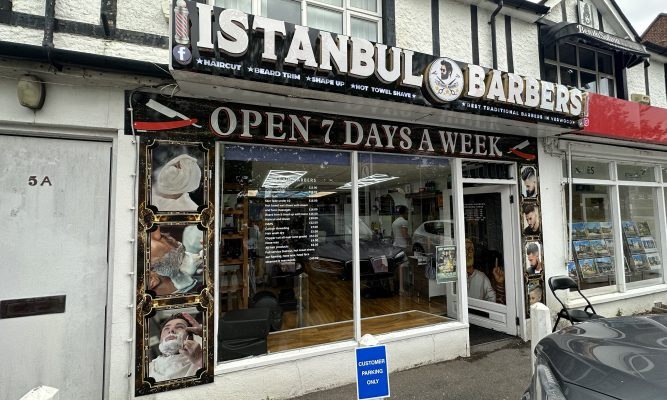 5 Ringwood Rd, Verwood for sale Primary Photo- Image 1 of 1