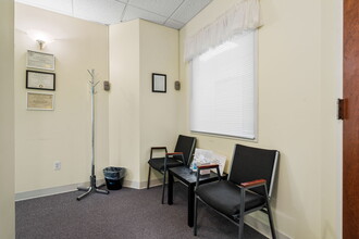 186 Cabot St, Beverly, MA for rent Building Photo- Image 2 of 6