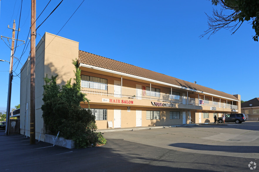 3553 Castro Valley Blvd, Castro Valley, CA for rent - Building Photo - Image 3 of 16