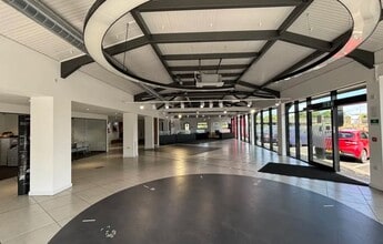 209 Westgate St, Gloucester to rent Interior Photo- Image 1 of 6