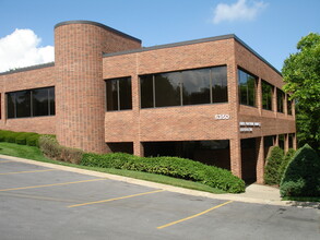 5350 W 94th Ter, Prairie Village, KS for rent Building Photo- Image 2 of 3